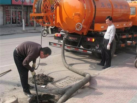 谢岗镇清掏化粪池，健康生活从这里开始
